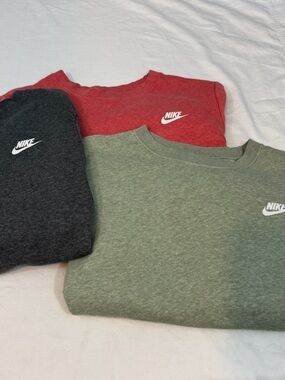 Nike 3 Sweatshirts Bundle XL